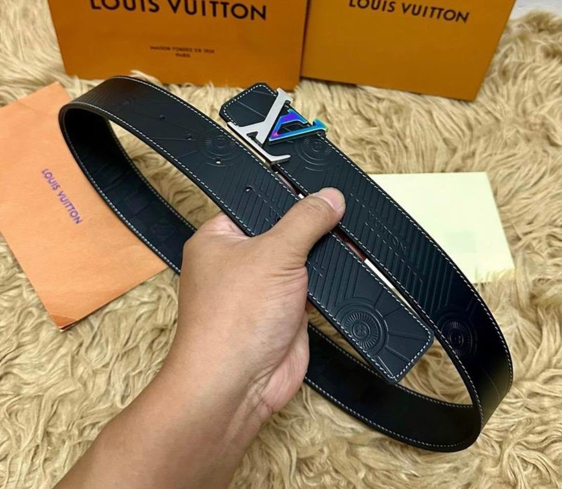 Cinturón Louis Vuitton LV Shape 40mm Reversible "Solar / Stamps" Leather Belt