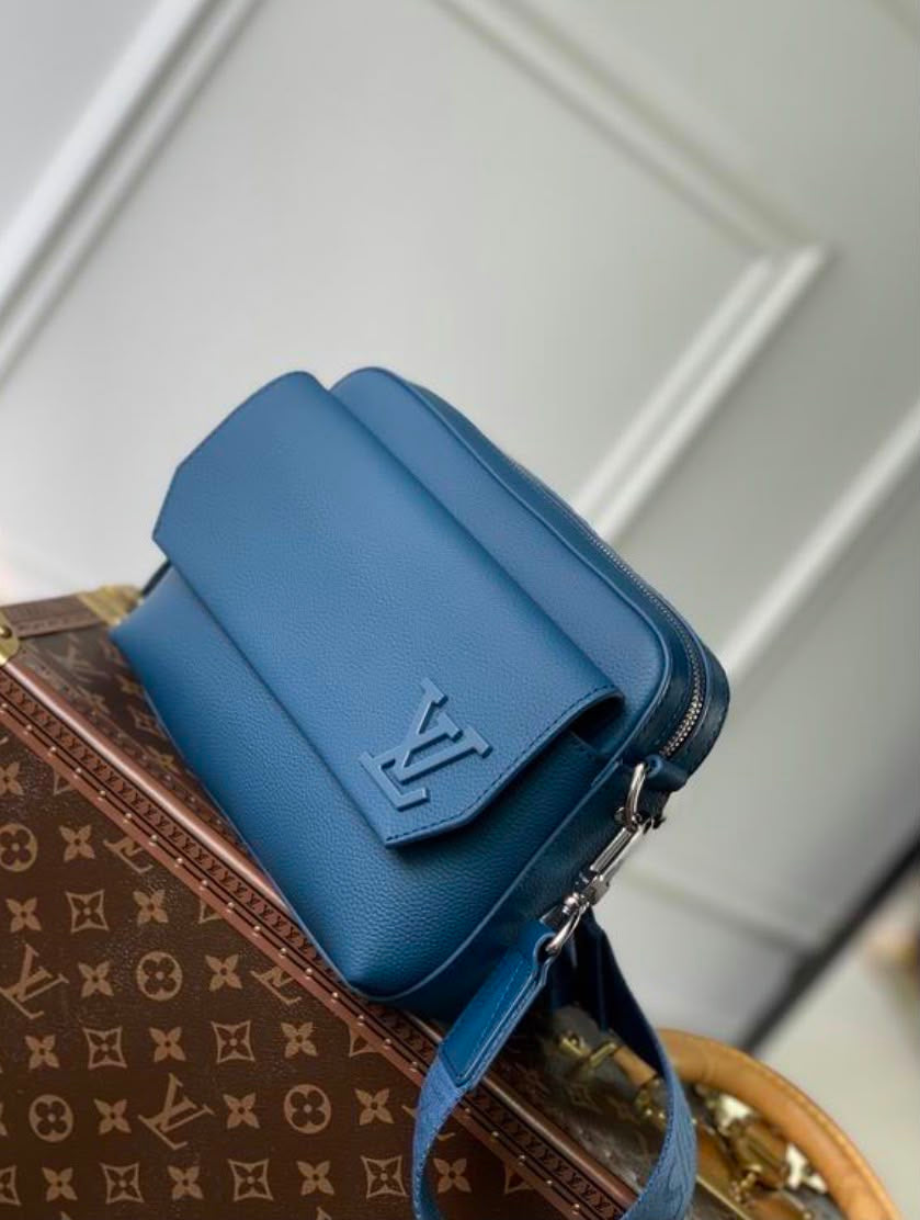 Bolso Louis Vuitton Messenger Azul Piel Premium