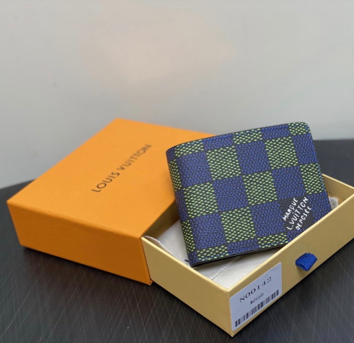 Cartera Louis Vuitton Multiple Wallet en el estampado Damier Pop