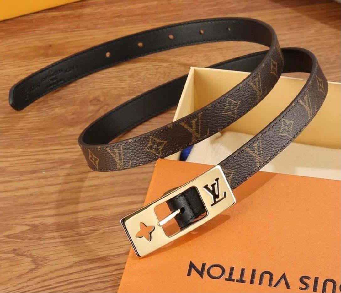 Cinturón Louis Vuitton LV Frame 25mm Reversible Belt