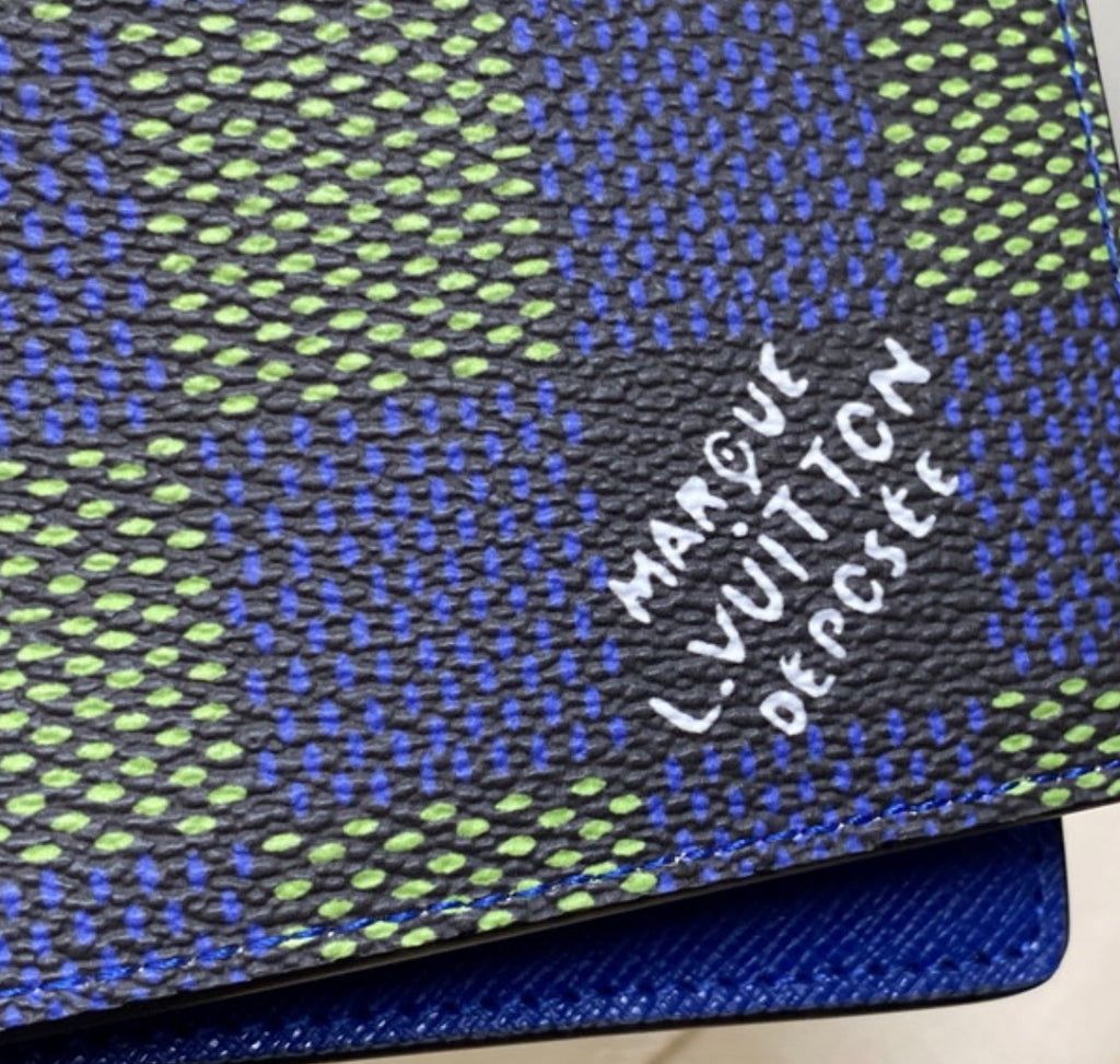 Cartera Louis Vuitton Multiple Wallet en el estampado Damier Pop