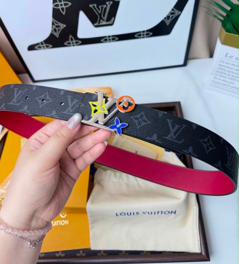 Cinturon Louis Vuitton LV Friends 40mm Reversible Belt