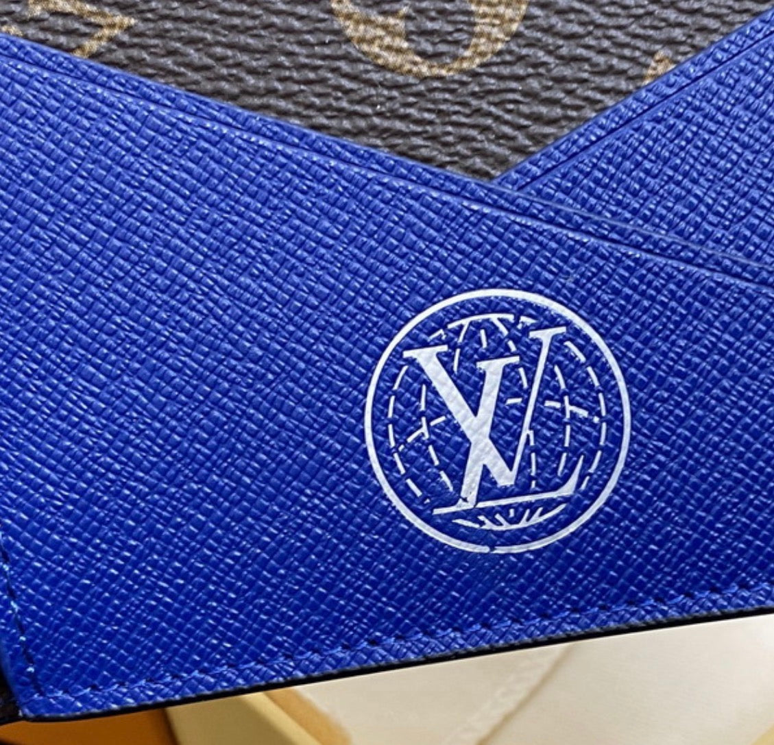 Cartera Louis Vuitton Multiple Wallet en el estampado Damier Pop