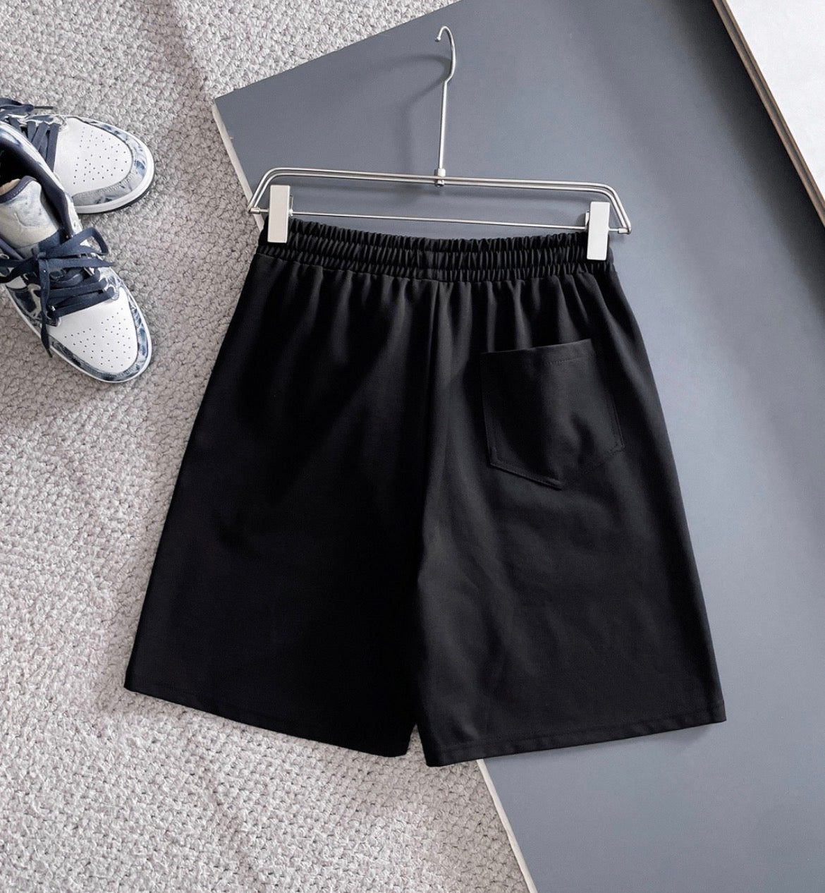 Pantalón corto Prada