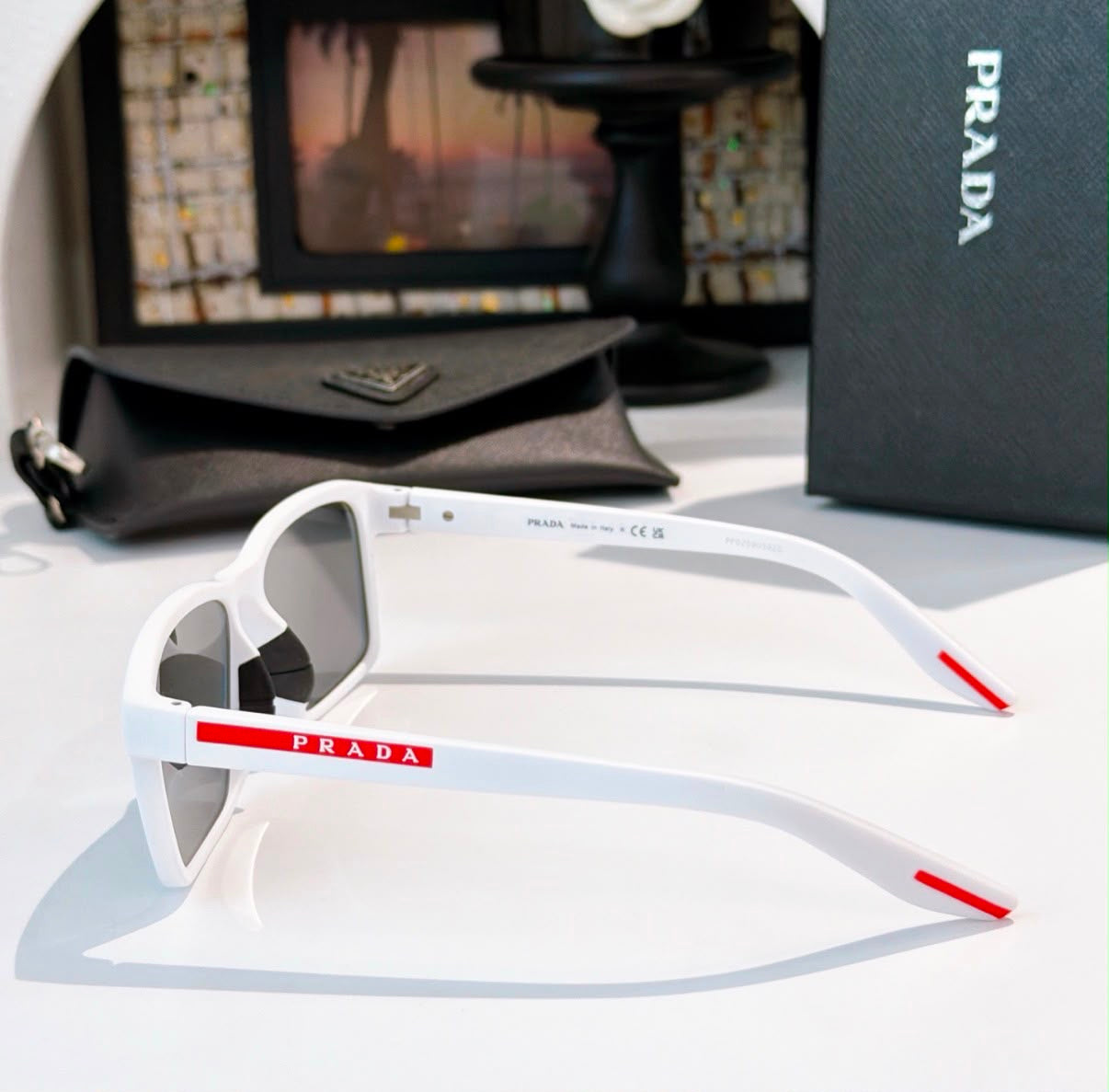 Gafas Prada Red Stripe