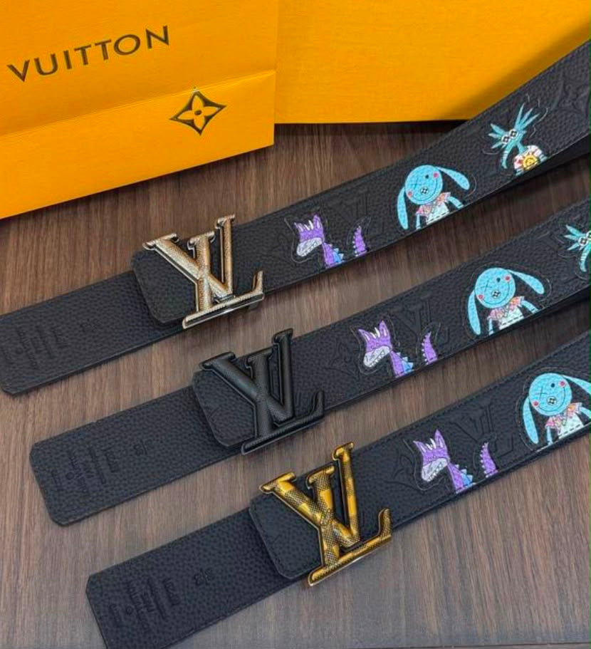 Cinturón Louis Vuitton LV Initials "Zoooom with Friends"