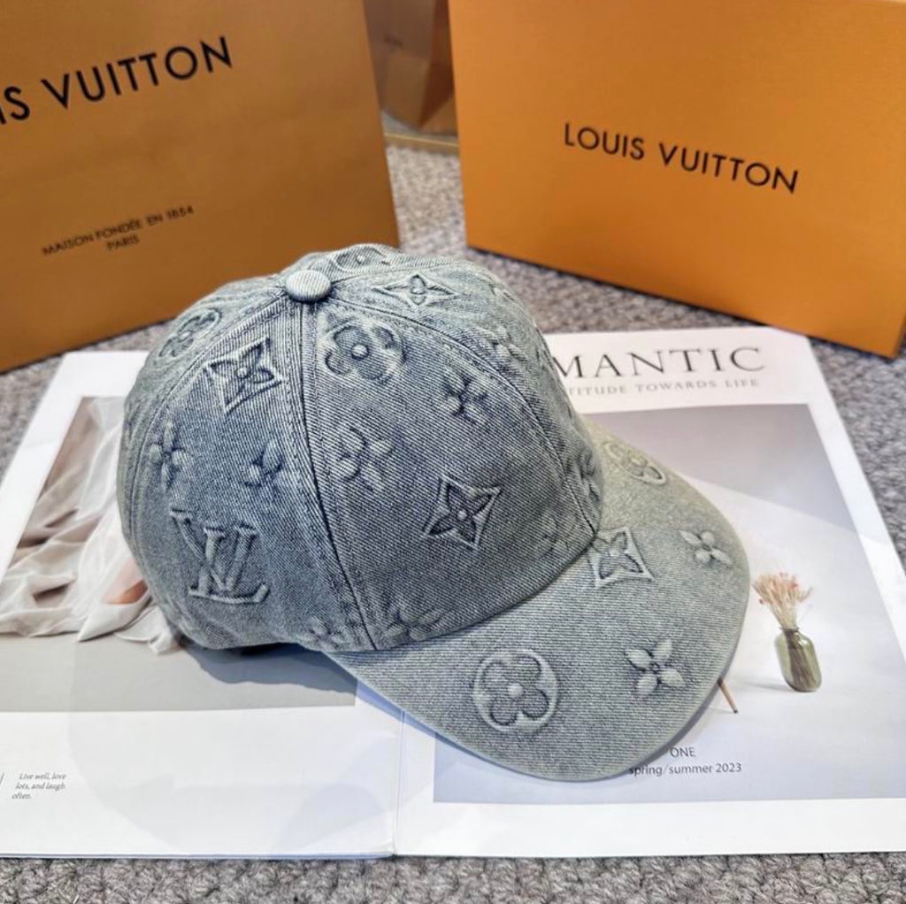 Gorra LV Monogram Embossed Denim Cap