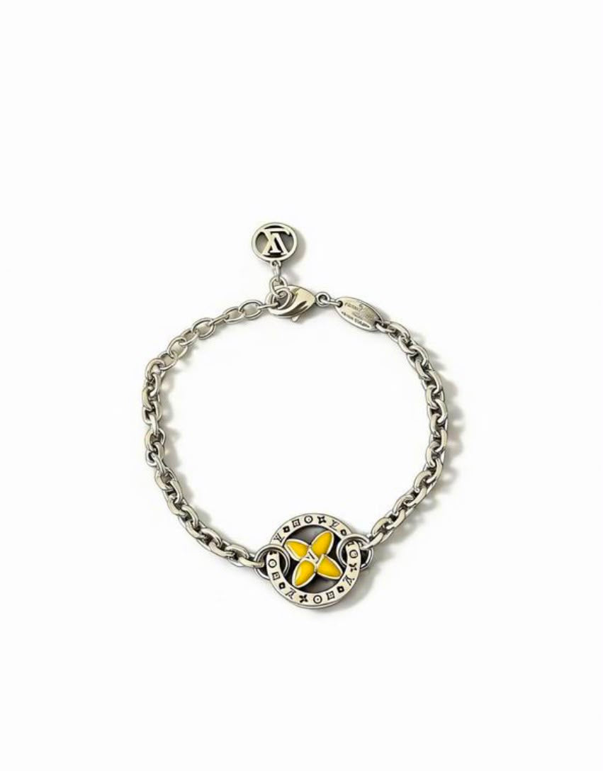 Joya LV Flower Medallion Bracelet