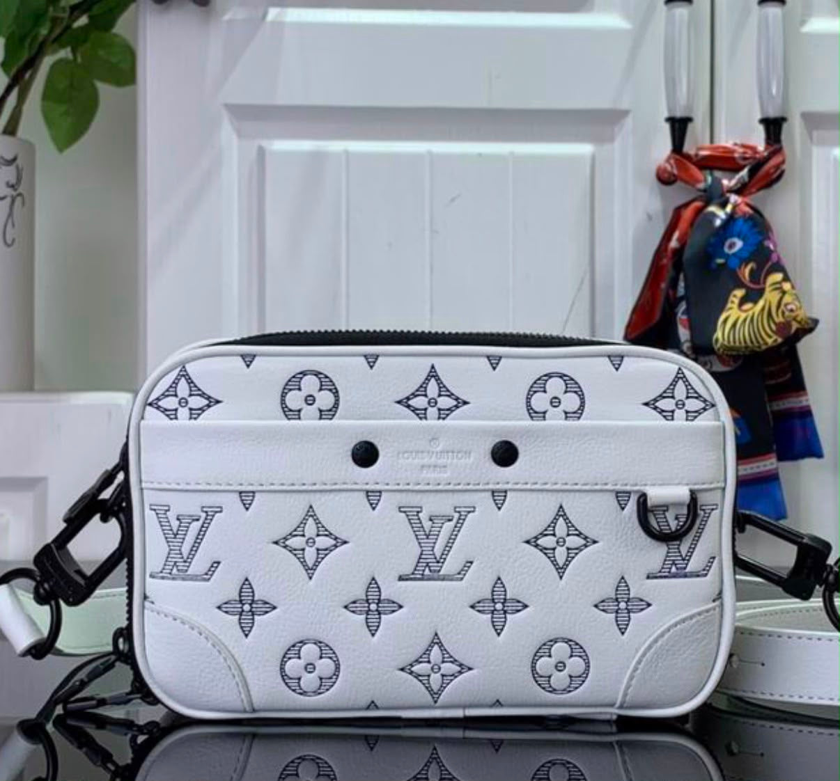 Bolso Louis Vuitton Messenger Monogram White Edition