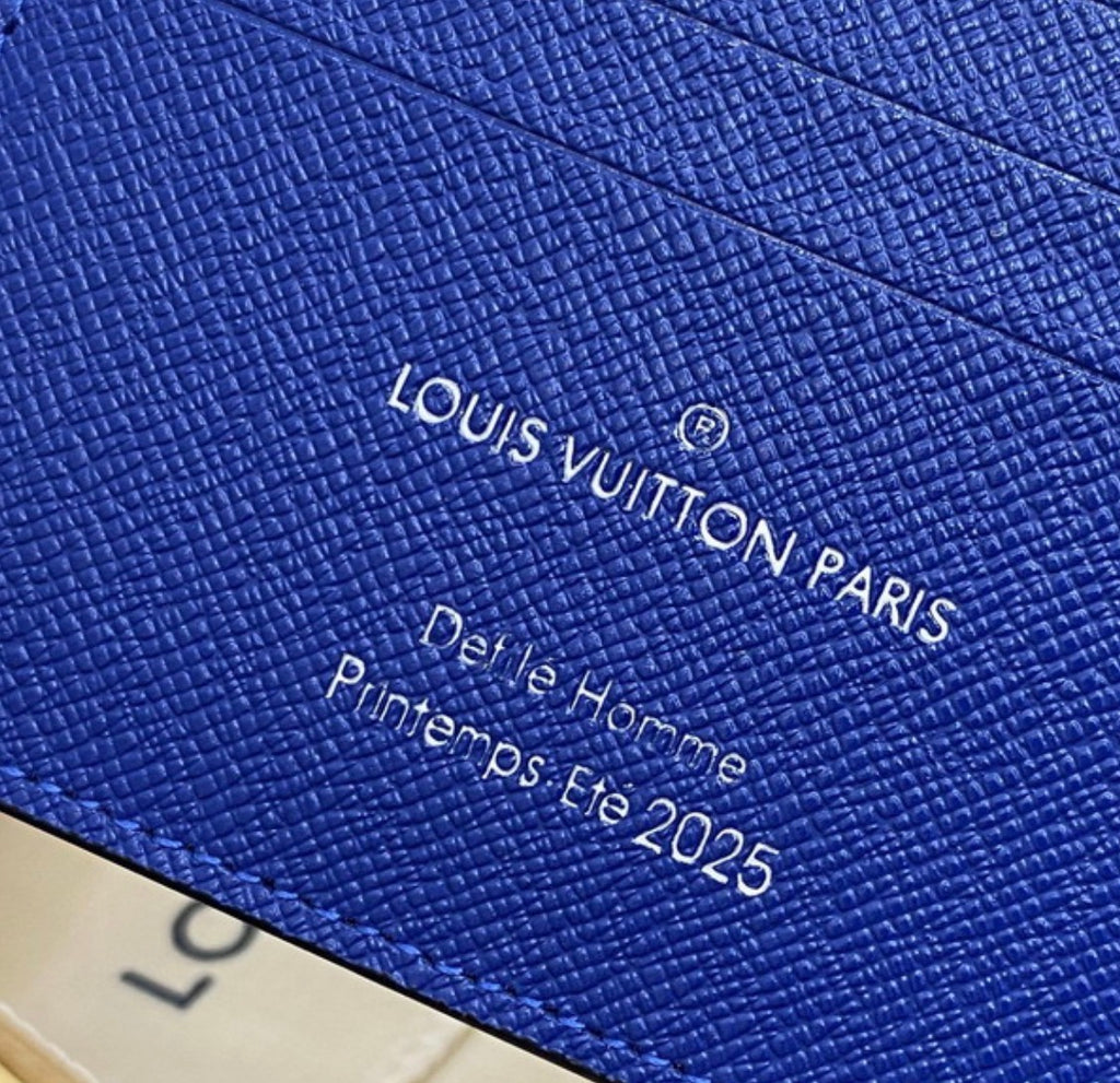 Cartera Louis Vuitton Multiple Wallet en el estampado Damier Pop