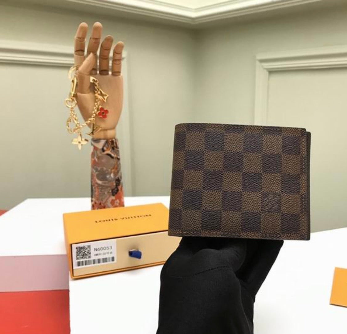 Cartera Multiple Wallet en lona Damier Graphite de Louis Vuitton