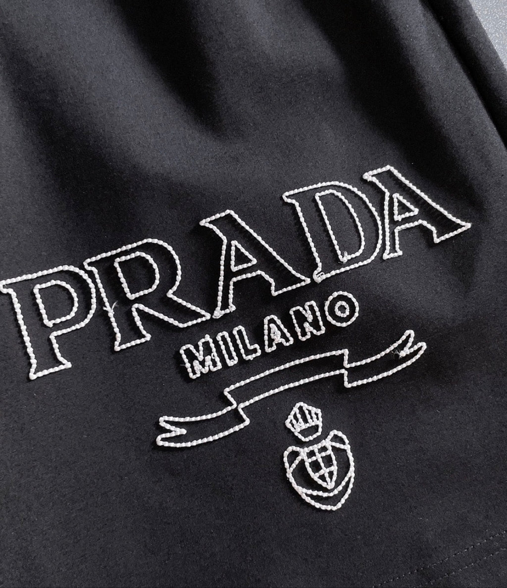Pantalón corto Prada