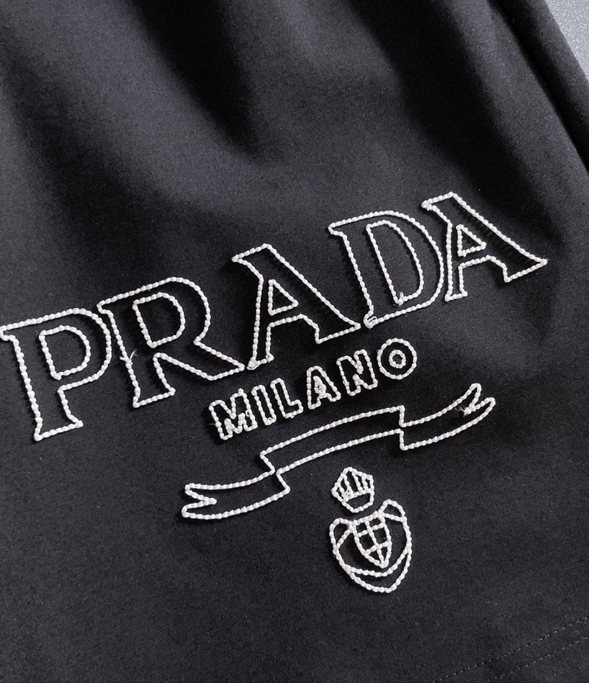 Pantalón corto Prada