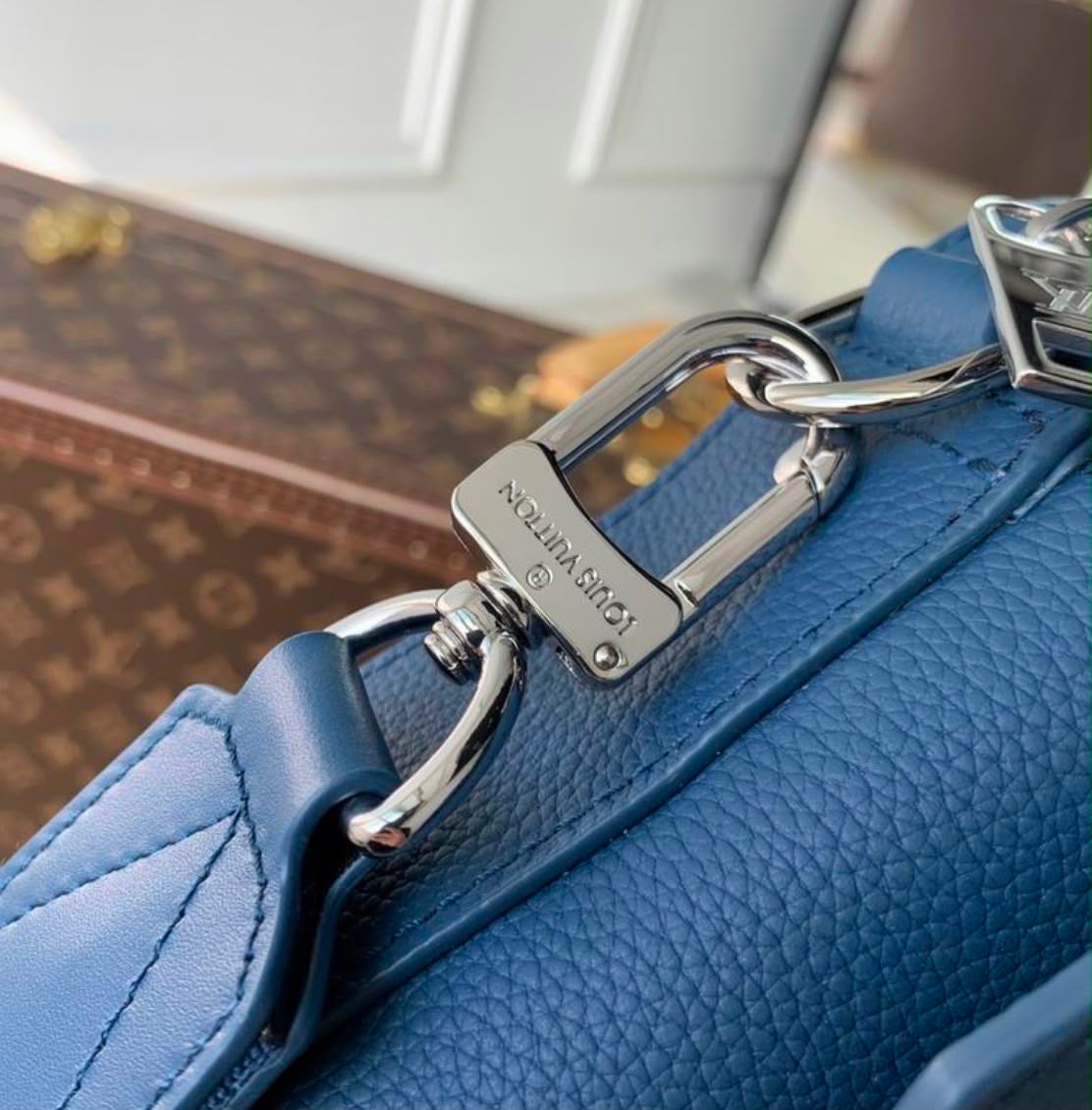 Bolso Louis Vuitton Messenger Azul Piel Premium
