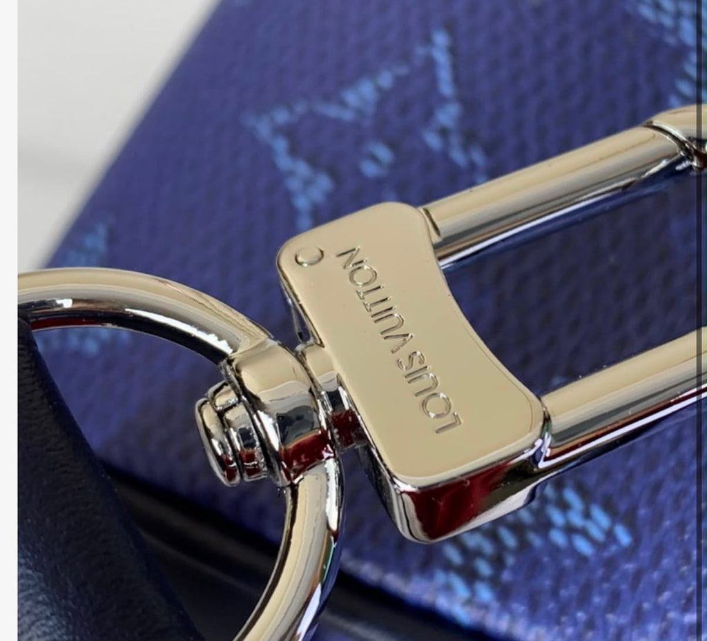 Bolso Louis Vuitton Navy blue